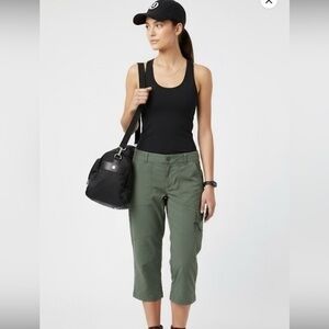 Columbia Omni Shield Midrise Hiking Bermuda Length Cargo Shorts